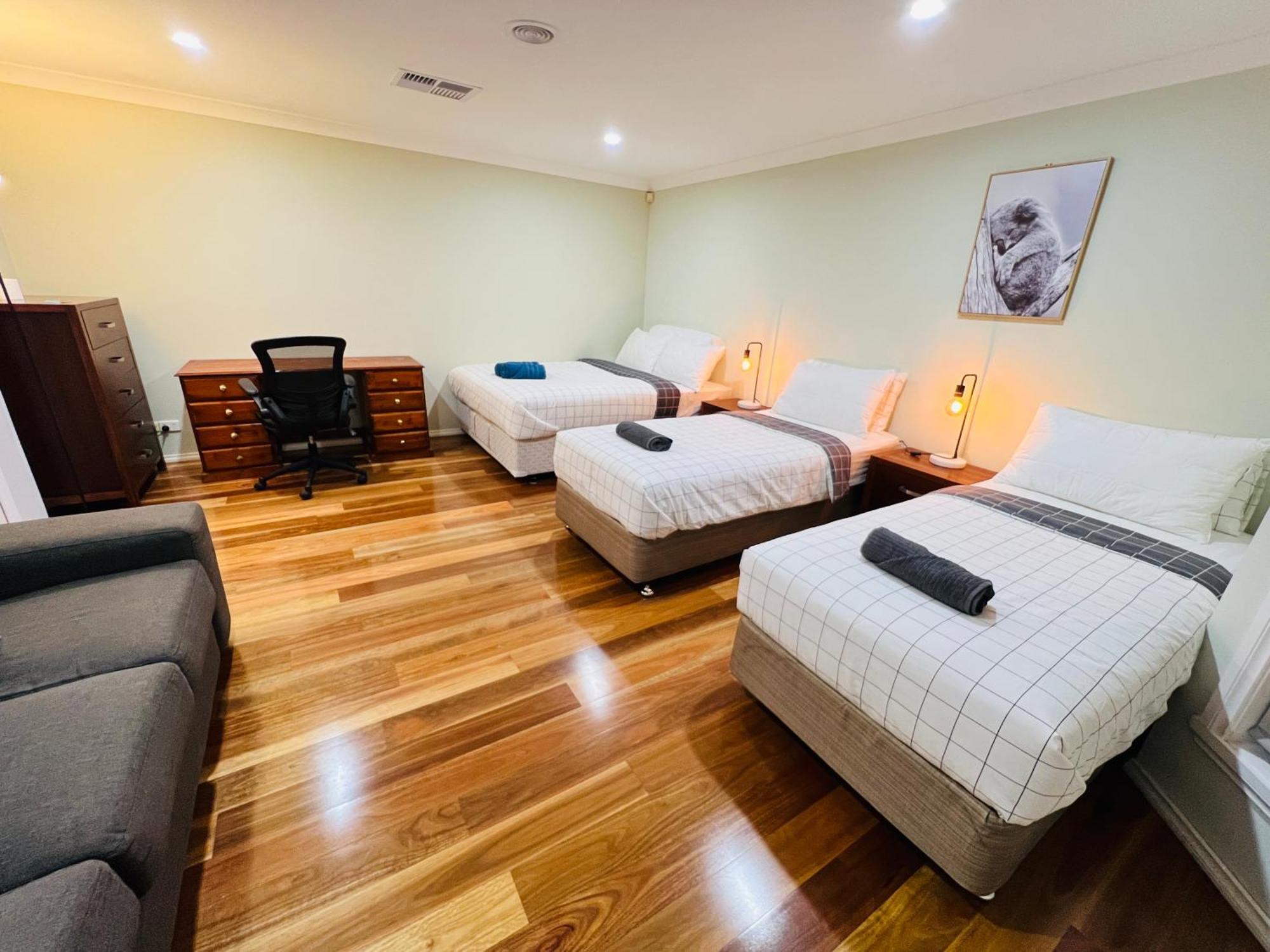 Spacious 6 Bedroom Holiday Home 15 Min Away From Melbourne Airport Sydenham Esterno foto
