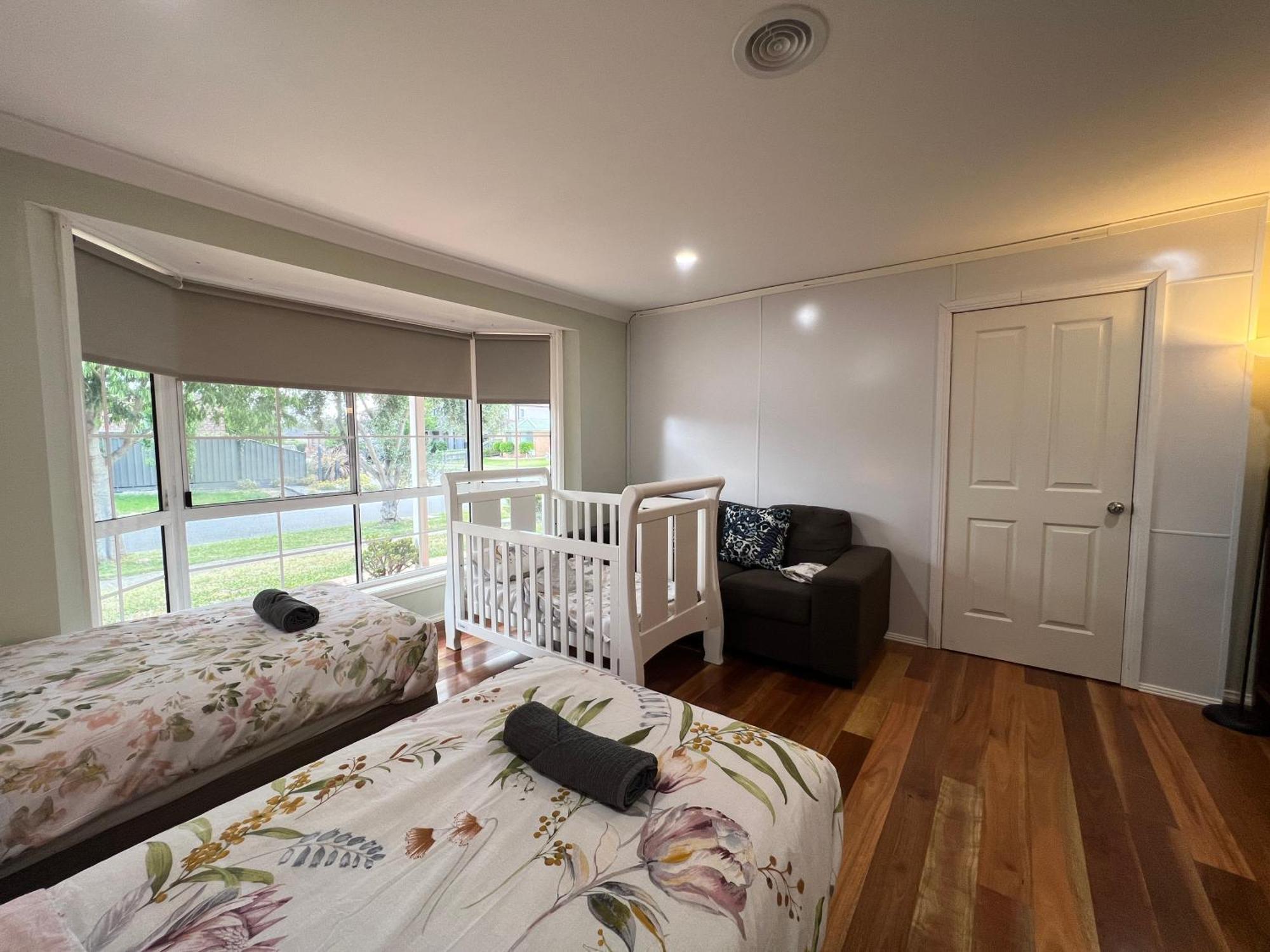 Spacious 6 Bedroom Holiday Home 15 Min Away From Melbourne Airport Sydenham Esterno foto