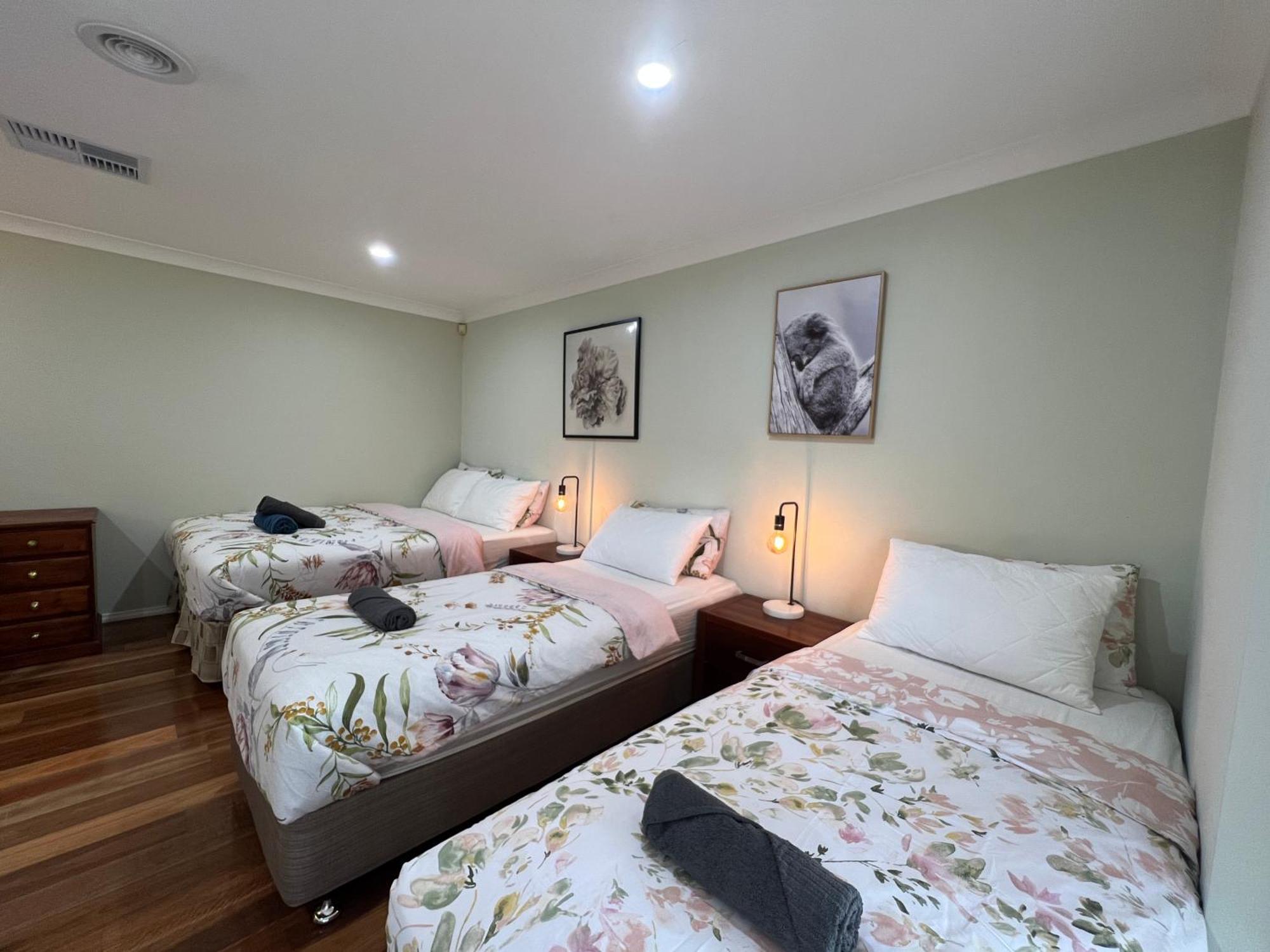 Spacious 6 Bedroom Holiday Home 15 Min Away From Melbourne Airport Sydenham Esterno foto