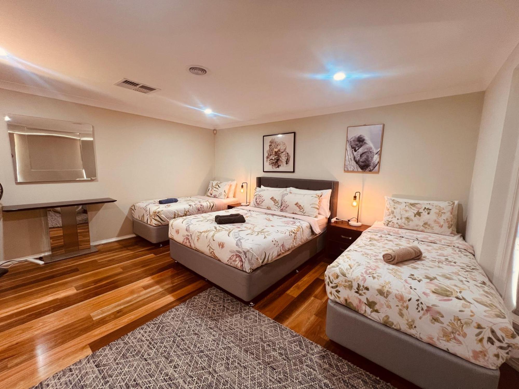 Spacious 6 Bedroom Holiday Home 15 Min Away From Melbourne Airport Sydenham Esterno foto